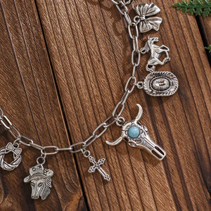 Berlockhalsband i western stil med western-motiv och turkos