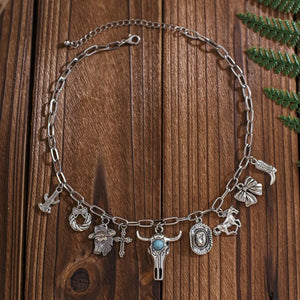 Berlockhalsband i western stil med western-motiv och turkos