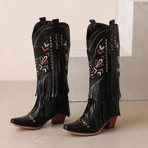 Cowboyboots med broderad design och eleganta fransar