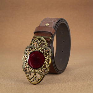 Elegant westernbälte med röd sten