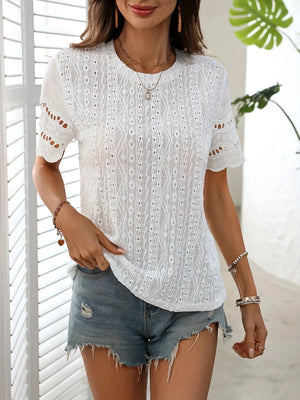 Hålmönstrad blus