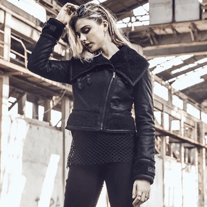 Svart shearling jacka