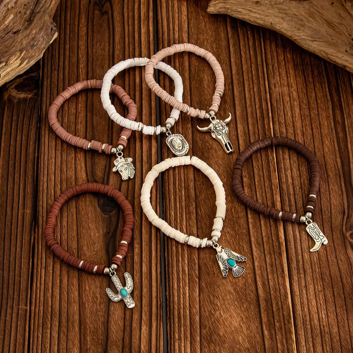 Boho Armband med Western Berlocker