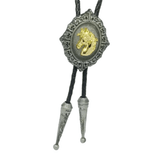 Bolo tie i antiksilver med djurmotiv och snidad ram Silver guld Tjurhuvud