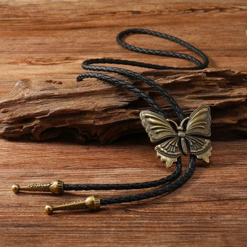 Bolo tie med fjäril i metall