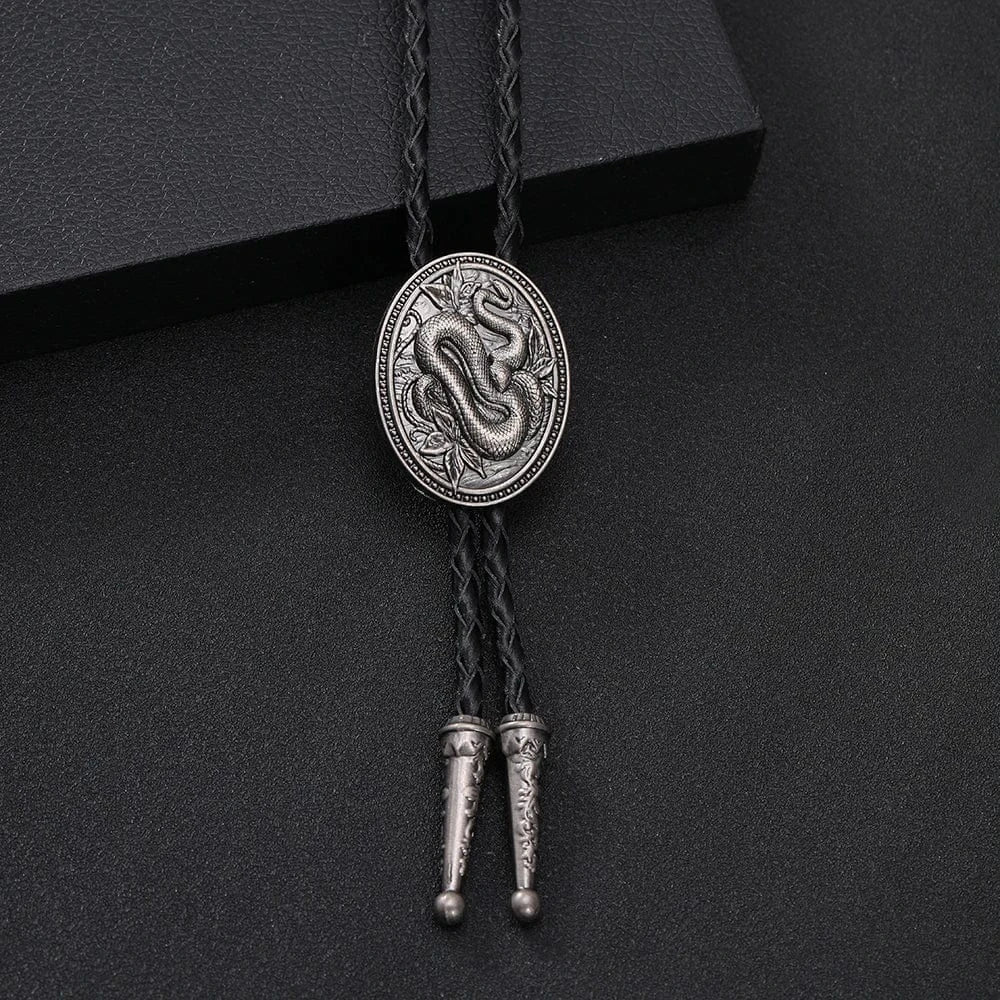 Bolo tie med ormmönster i antiksilver Mörksilver