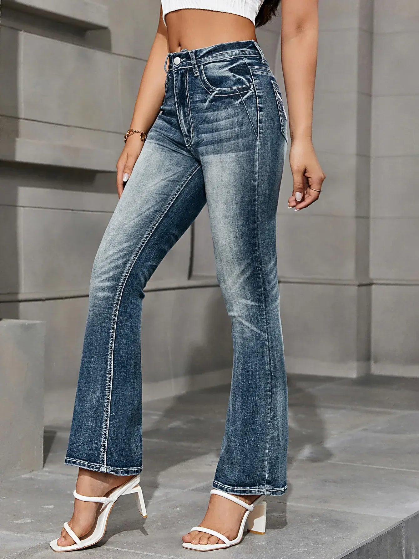Bootcutjeans hög midja