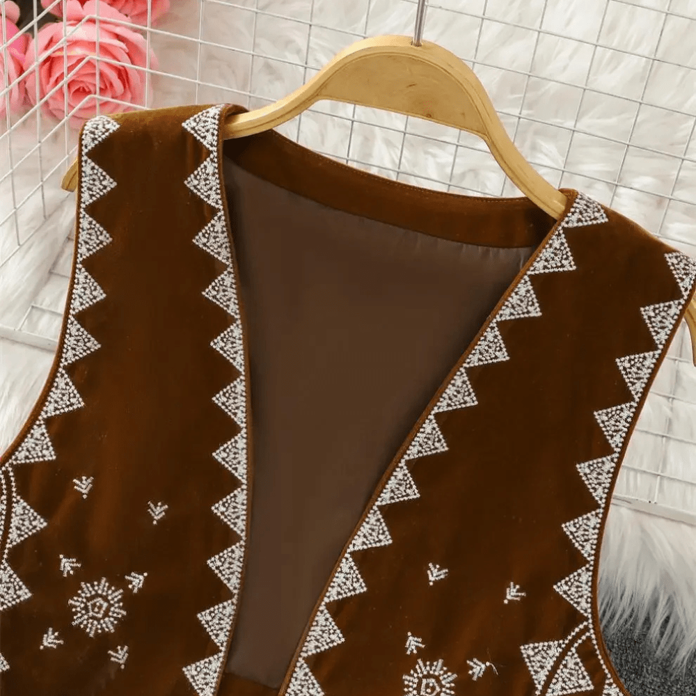 Brun Väst med Etniskt Broderi och Fransdetaljer