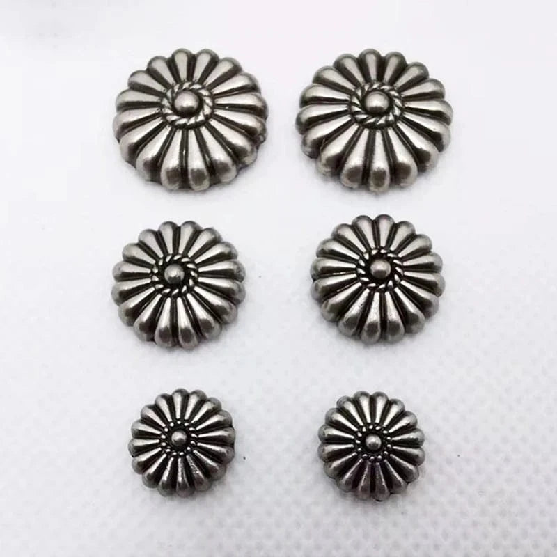 Concho i Antiksilver med Blommig Design