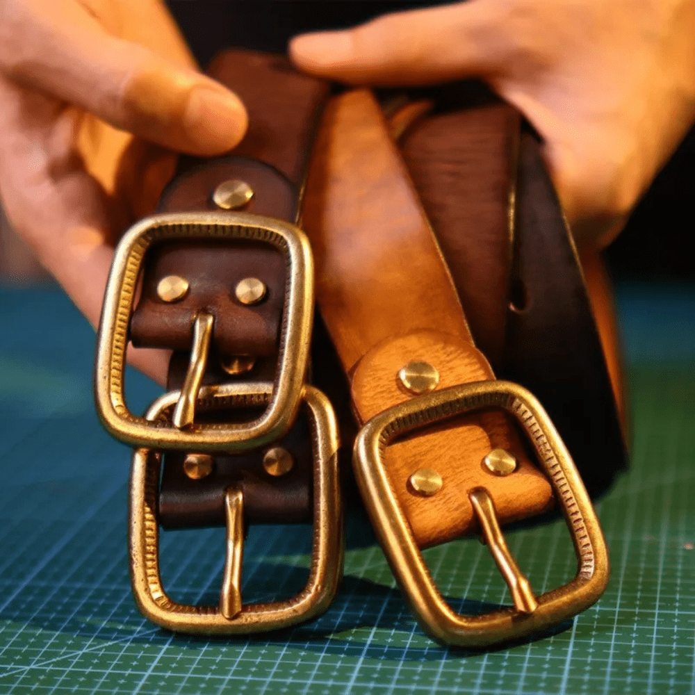 Cowboybälte i Äkta Läder med Vintage Mässingsspänne