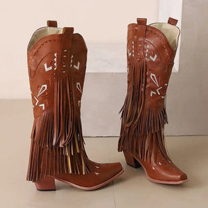 Cowboyboots med broderad design och eleganta fransar