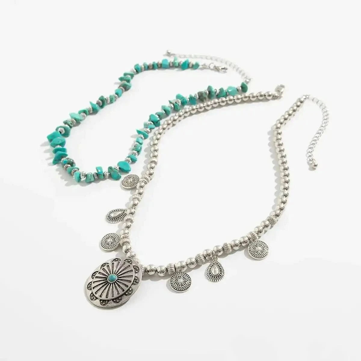 Dubbelt western-halsband med turkos och silverberlocker Silver med turkosblå