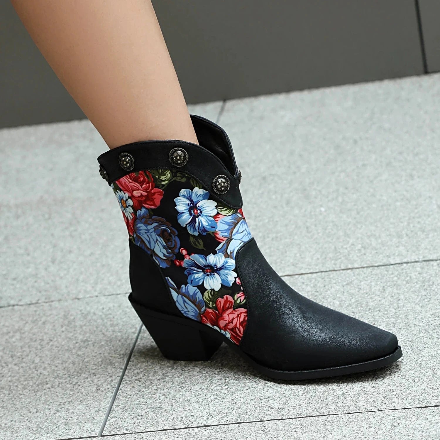Korta Cowboyboots med Blommor